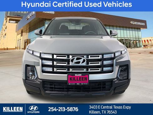 Used 2025 Hyundai Santa Cruz SE image 2