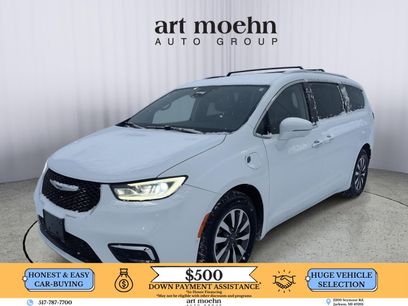 Used 2021 Chrysler Pacifica Touring-L