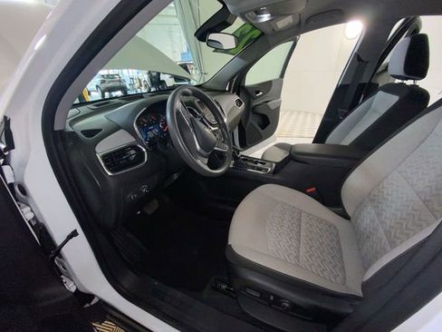 Used 2023 Chevrolet Equinox LS w/ LS Convenience Package FWD image 27