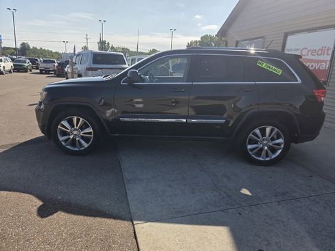 Used 2012 Jeep Grand Cherokee Laredo image 8