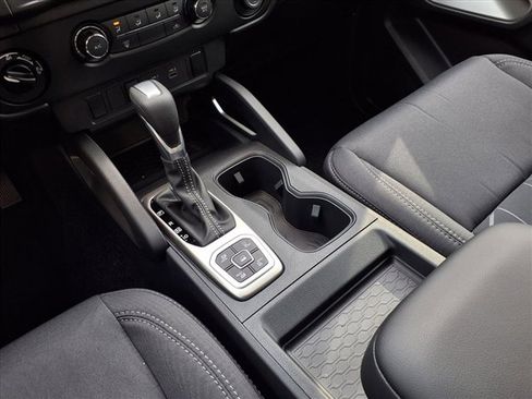 New 2026 Nissan Frontier SV AWD/4WD image 18