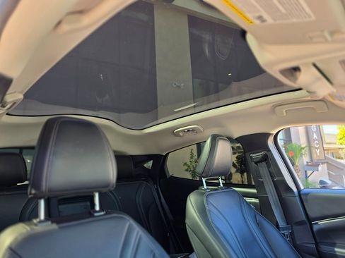 Used 2021 Ford Mustang Mach-E Premium image 19