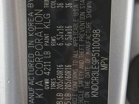 Used 2023 Kia Niro EX image 21