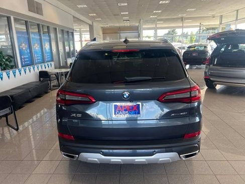 Used 2019 BMW X5 xDrive40i w/ Convenience Package AWD/4WD image 2