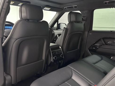 Used 2025 Land Rover Range Rover Sport Autobiography AWD/4WD image 13