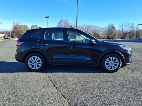 Used 2021 Ford Escape S image 3