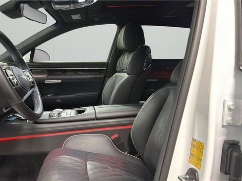 Used 2025 Genesis G90 3.5T AWD/4WD image 10