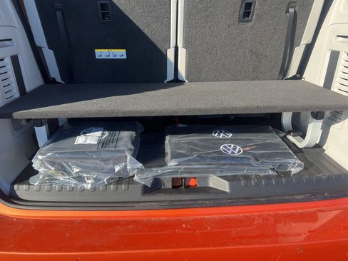 New 2025 Volkswagen ID. Buzz Pro S Plus image 20