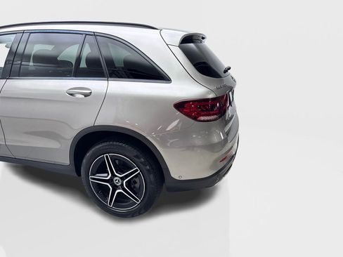 Used 2022 Mercedes-Benz GLC 300 4MATIC image 17