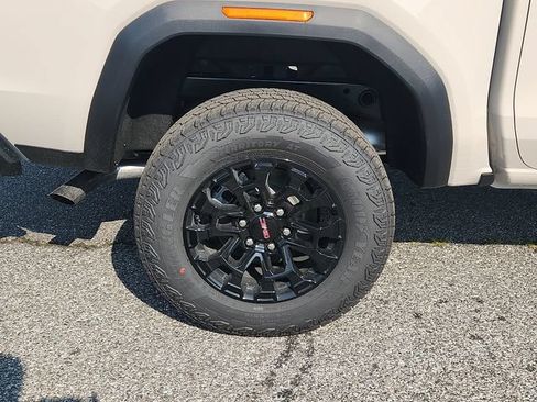 New 2026 GMC Canyon Elevation w/ Convenience Package RWD image 5