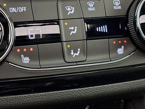 New 2026 Buick Envista Sport Touring w/ Convenience I Package FWD image 19