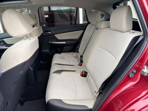 Used 2017 Subaru Crosstrek 2.0i Premium w/ Moonroof Package image 14