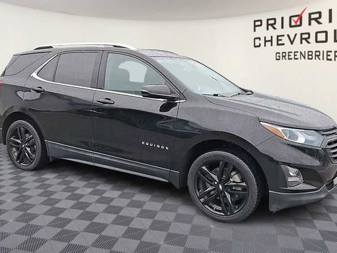 Used 2020 Chevrolet Equinox LT w/ Midnight Edition image 2