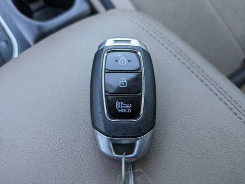 Used 2020 Hyundai Santa Fe SEL FWD image 31
