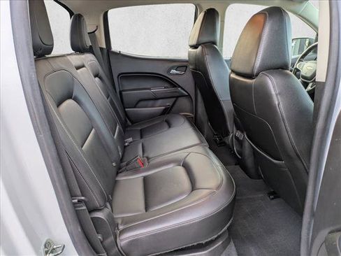 Used 2019 Chevrolet Colorado ZR2 image 18