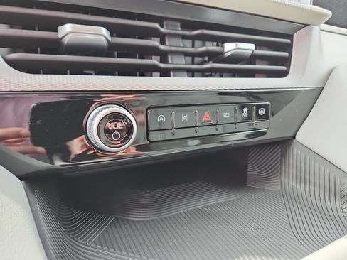 New 2026 Ford Explorer Active w/ Active Comfort Package RWD image 17