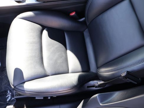 Used 2022 Tesla Model 3 Long Range image 32