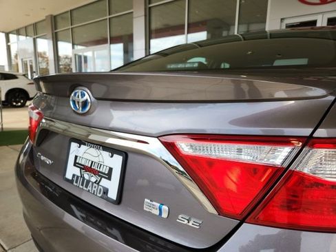Used 2015 Toyota Camry SE image 11
