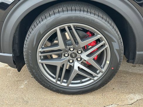 New 2026 Ford Explorer ST image 3