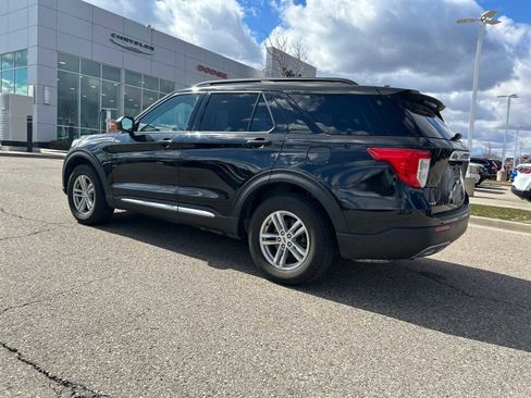 Used 2021 Ford Explorer XLT w/ Equipment Group 202A image 31