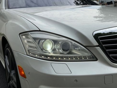 Used 2011 Mercedes-Benz S 63 AMG w/ Driver Assistance Pkg image 16