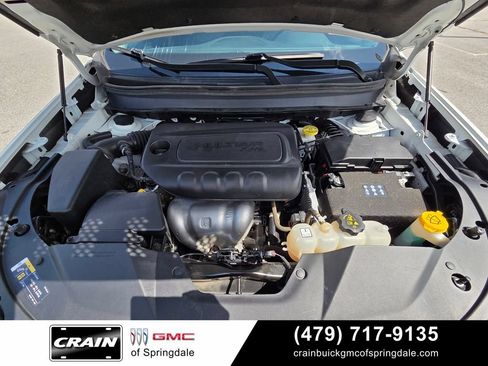 Used 2021 Jeep Cherokee Latitude Plus FWD image 32