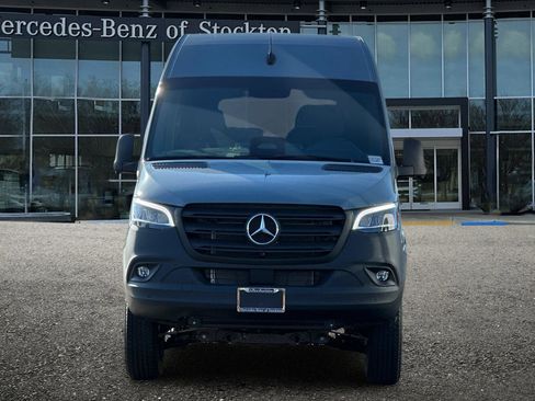 New 2026 Mercedes-Benz Sprinter 2500 image 9