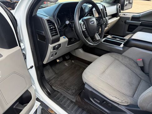 Used 2019 Ford F150 XLT w/ Equipment Group 302A Luxury AWD/4WD image 44