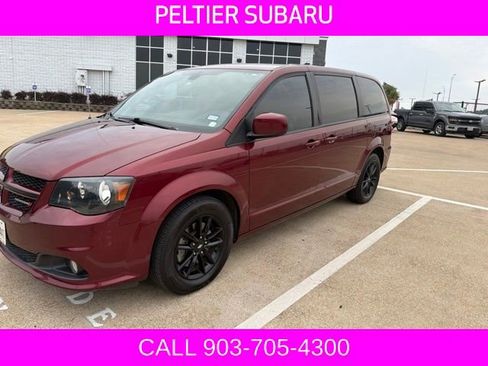 Used 2019 Dodge Grand Caravan GT FWD image 2
