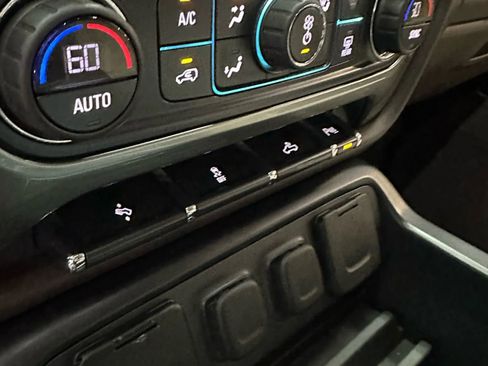 Used 2017 Chevrolet Silverado 1500 LT w/ All Star Edition image 20