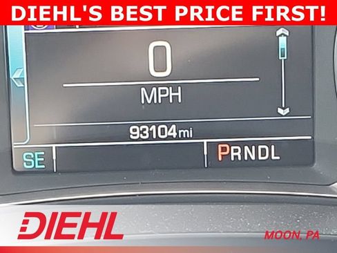 Used 2018 Chevrolet Malibu LT w/ Redline Edition FWD image 9