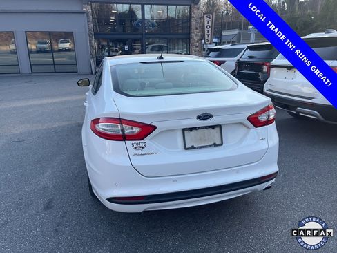 Used 2015 Ford Fusion SE image 14