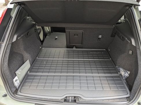 New 2025 Volvo XC40 B5 Plus w/ Protection Package Premier image 13