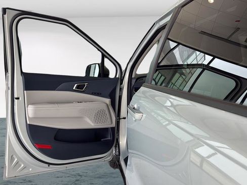 New 2026 Kia Carnival EX FWD image 20