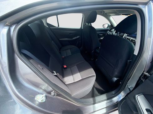 Used 2025 Nissan Sentra SV FWD image 27