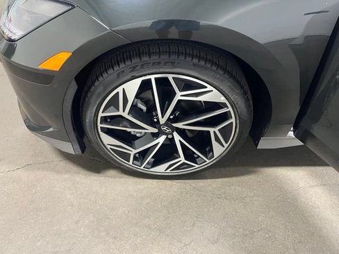 Used 2023 Hyundai Ioniq 6 SEL RWD image 31