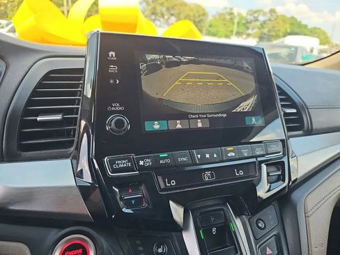 Used 2018 Honda Odyssey EX-L image 16