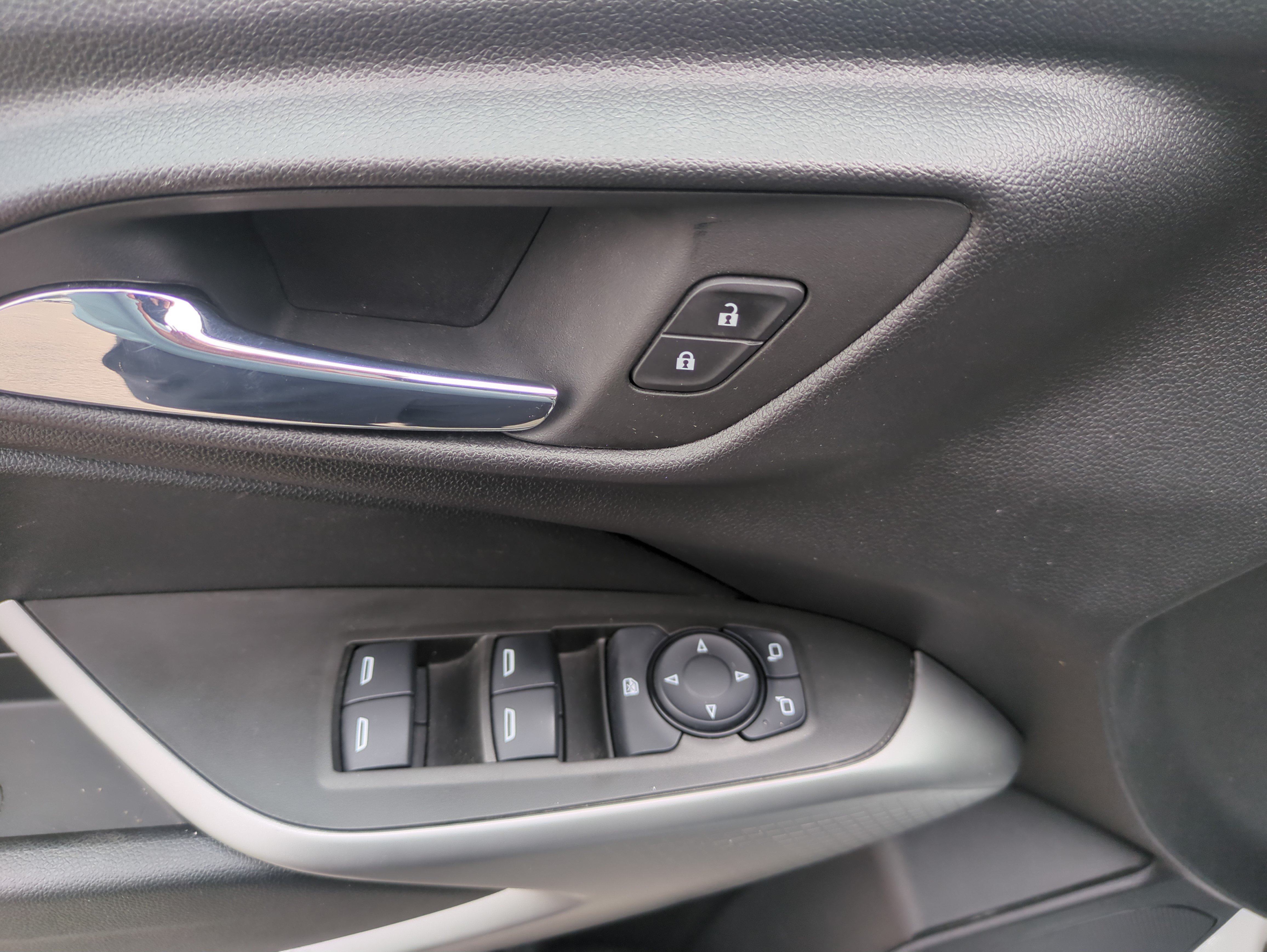 Used 2024 Chevrolet Trax RS w/ Driver Confidence Package FWD image 7