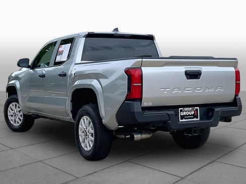 Used 2025 Toyota Tacoma SR RWD image 11