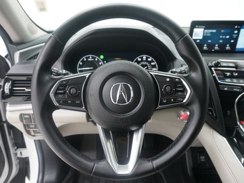 Used 2025 Acura RDX SH-AWD w/ Technology Package image 18