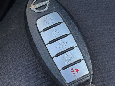 Used 2025 Nissan Altima 2.5 SV FWD image 24