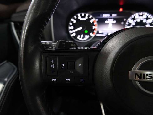 Used 2021 Nissan Rogue SV w/ Premium Package image 37