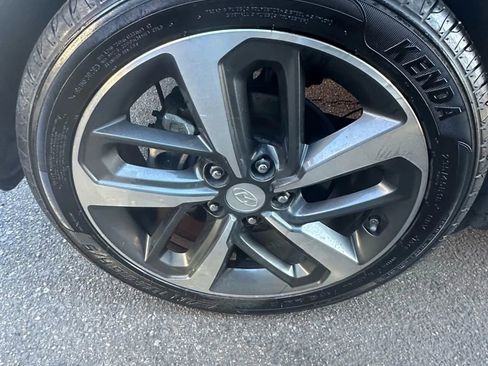 Used 2018 Hyundai Kona Limited image 20