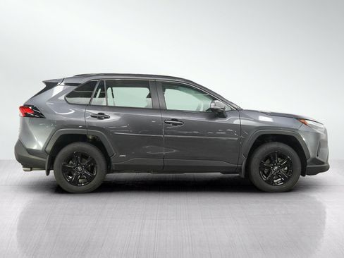 Used 2022 Toyota RAV4 XLE w/ Convenience Package AWD/4WD image 6