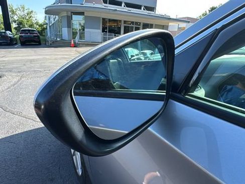 Used 2021 Honda Accord LX image 16