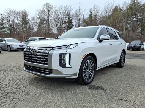 Used 2025 Hyundai Palisade Calligraphy image 11