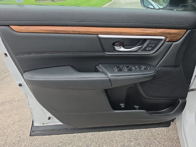 Used 2020 Honda CR-V Touring image 18