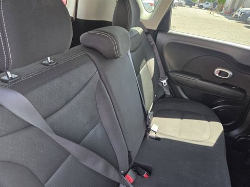 Used 2018 Kia Soul w/ Convenience Package FWD image 10