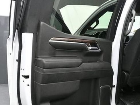Used 2023 GMC Sierra 1500 Elevation AWD/4WD image 13