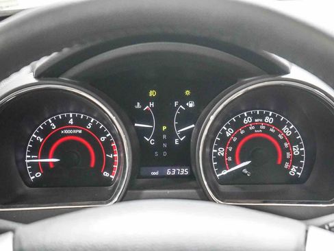 Used 2013 Toyota Highlander SE image 25